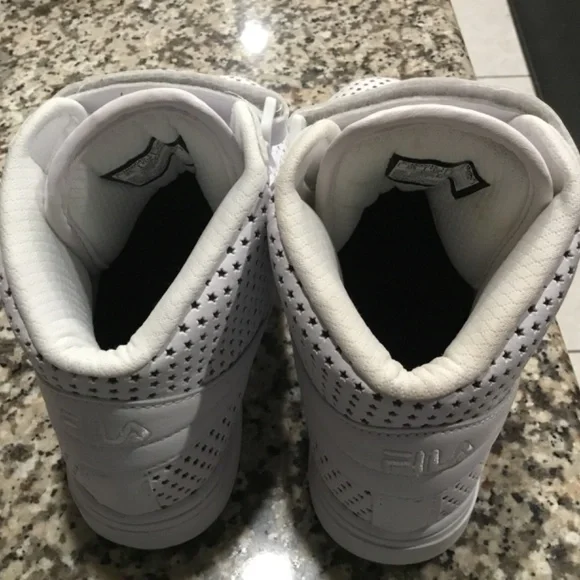 Fila White Star High Top Sneakers - Picture 2 of 4